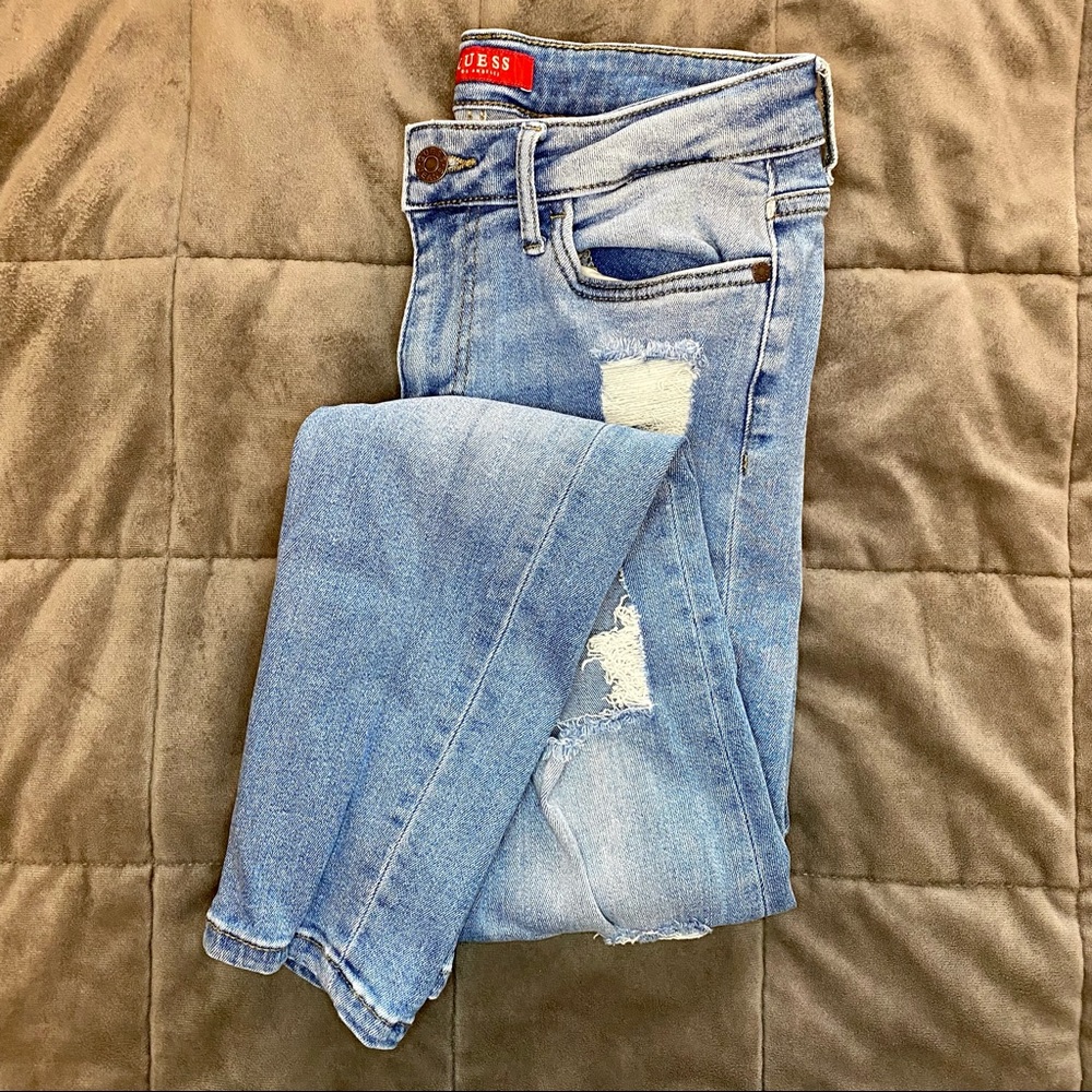 GUESS Jean- Light Destroyed Wash- 28